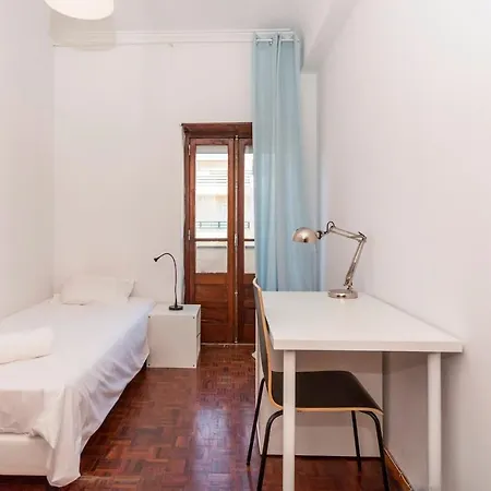 Houze_apartment W/ Terrace, Perfect For Surfers!